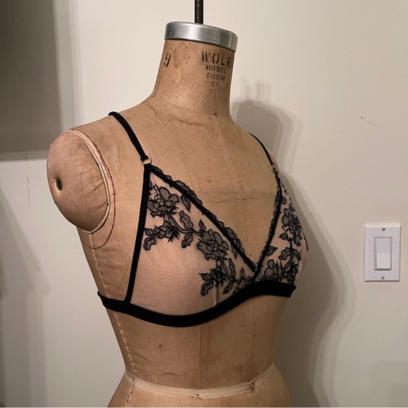Urban Outfitters Out From Under Bella Embroidered Mesh Bralette - Picture 5 of 6